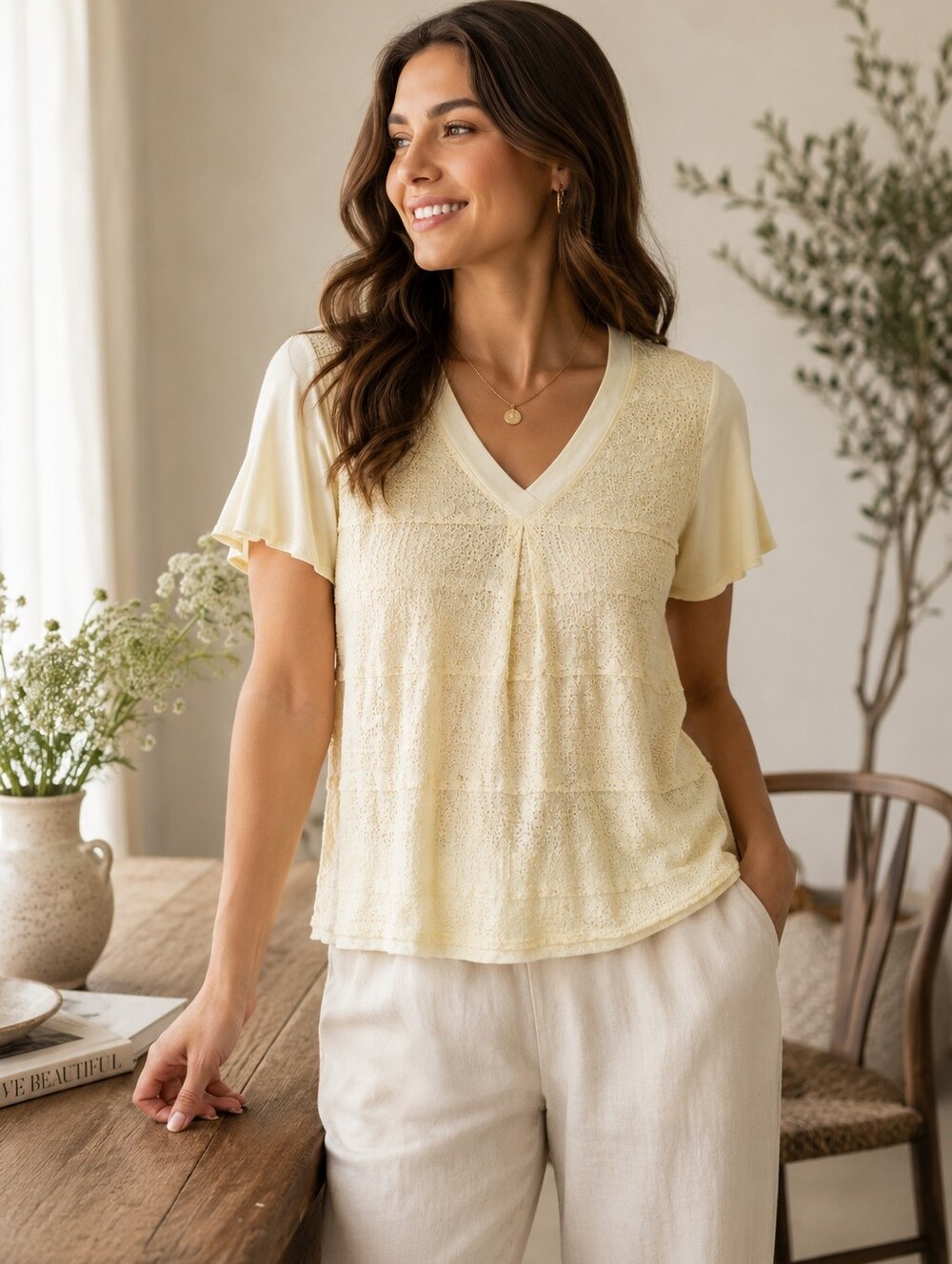 Sundance Easy V-neck Embroidered Silk Short Sleeve T-shirt in Yellow Women's XS